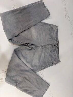 Classic Women's Gray Jeans - Comfortable Everyday Fit